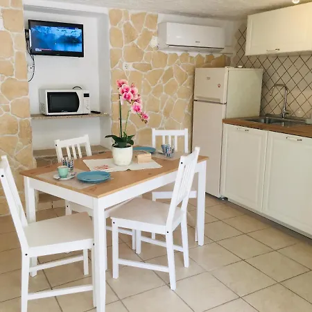 Beach House Ilaria- Acquamarina Apt *