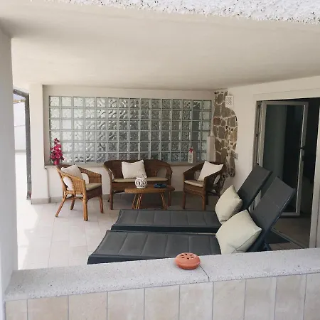 Beach House Ilaria- Acquamarina Apt * אולביה