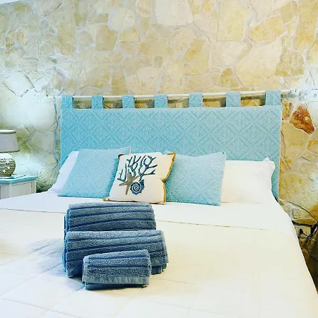 דירה Beach House Ilaria- Acquamarina Apt אולביה