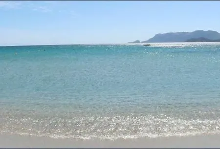 Beach House Ilaria- Acquamarina Apt אולביה